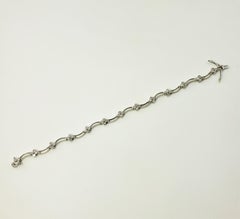 18 Karat White Gold Diamond Flower Bracelet