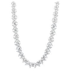 18 Karat White Gold Diamond Flower Inline Necklace