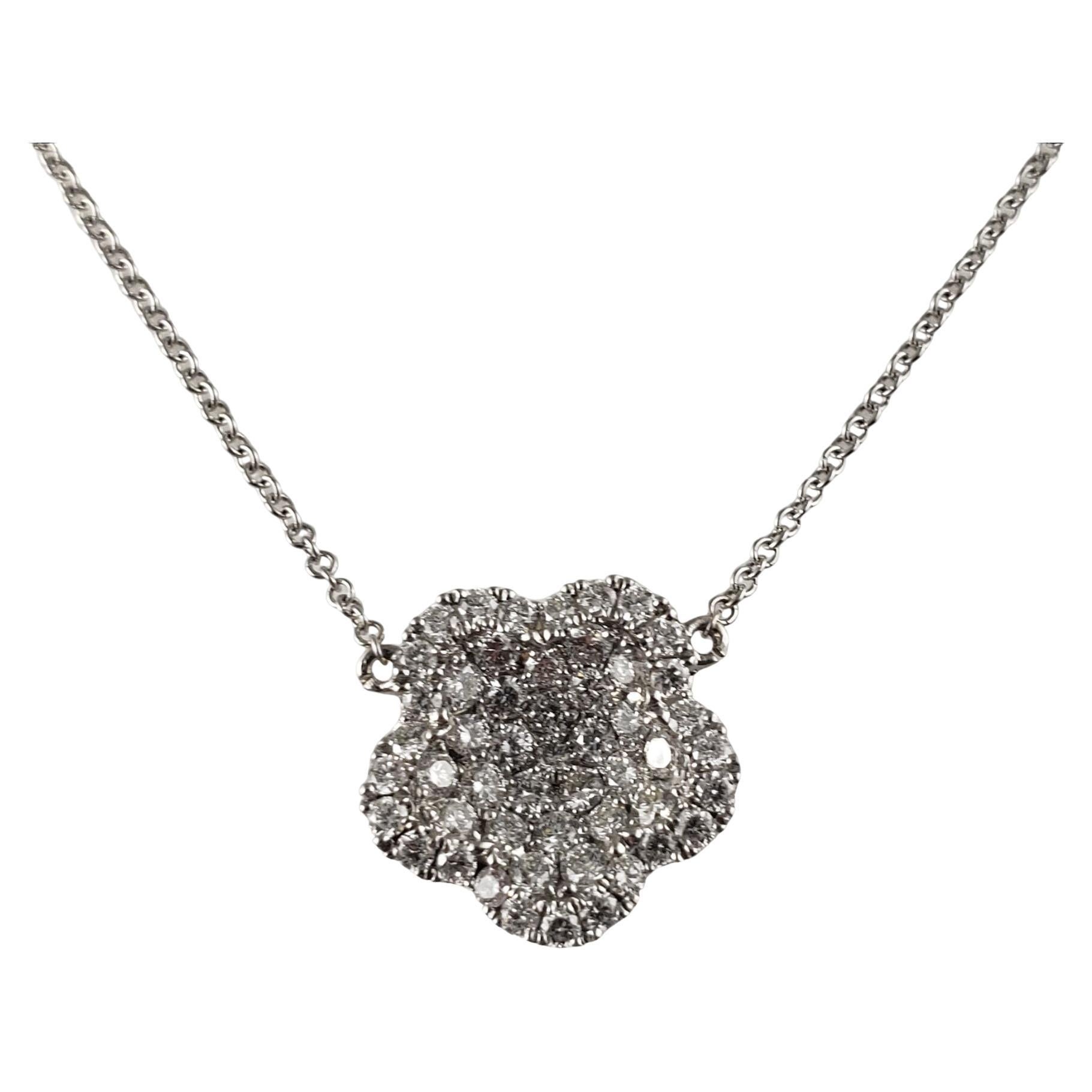 18 Karat White Gold Diamond Flower Necklace #14225 For Sale