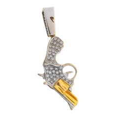 18 Karat White Gold Diamond Gun Revolver Pendant 2.6 Carat
