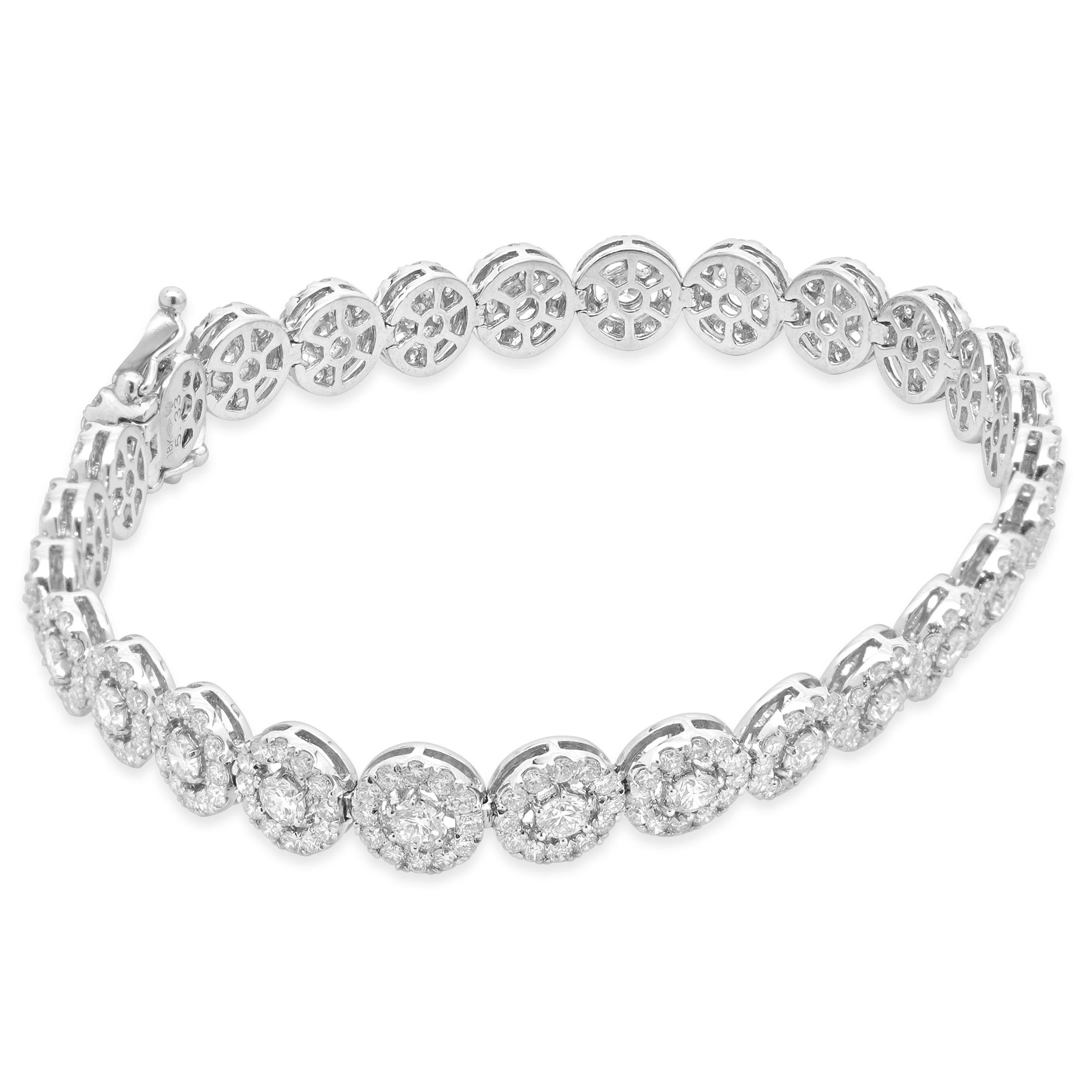 Diseñador: diseño personalizado
Material: 18k oro blanco
Diamante: 355 talla brillante redonda = 5,33 ctw
Color: G
Claridad: SI1
Dimensiones: la pulsera se ajustará aproximadamente a una muñeca de hasta 7 pulgadas
Peso: 12,73 gramos

