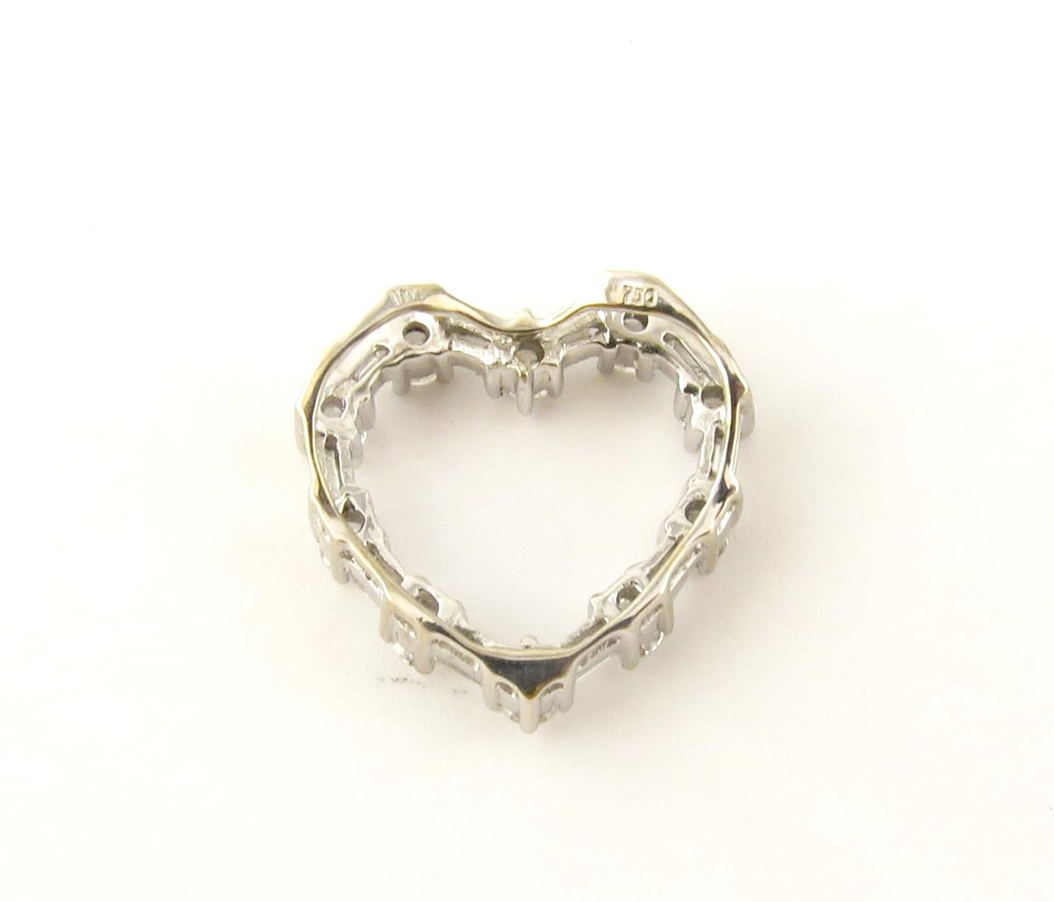 18 Karat White Gold Diamond Heart Pendant For Sale 2
