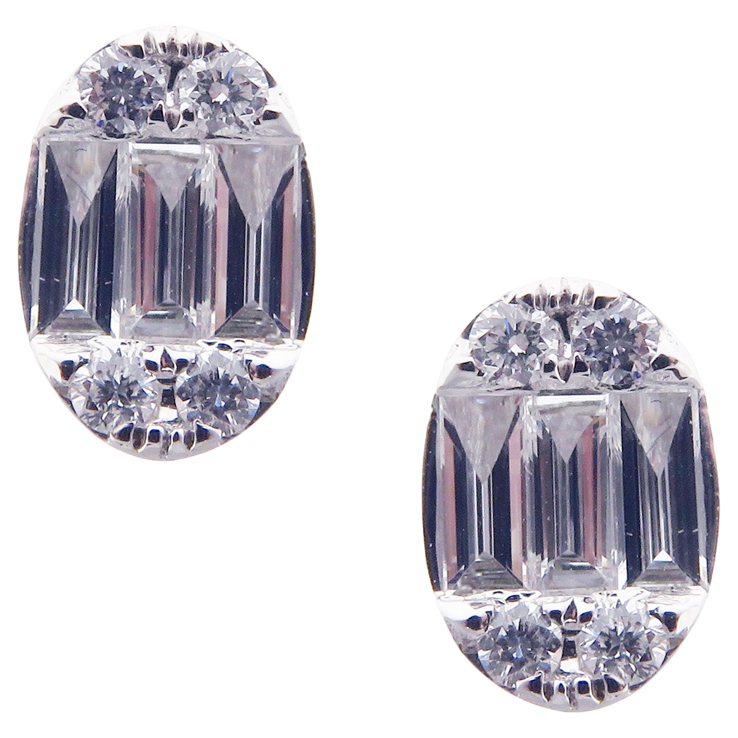 18 Karat White Gold Diamond Illusion Oval Stud Earring For Sale