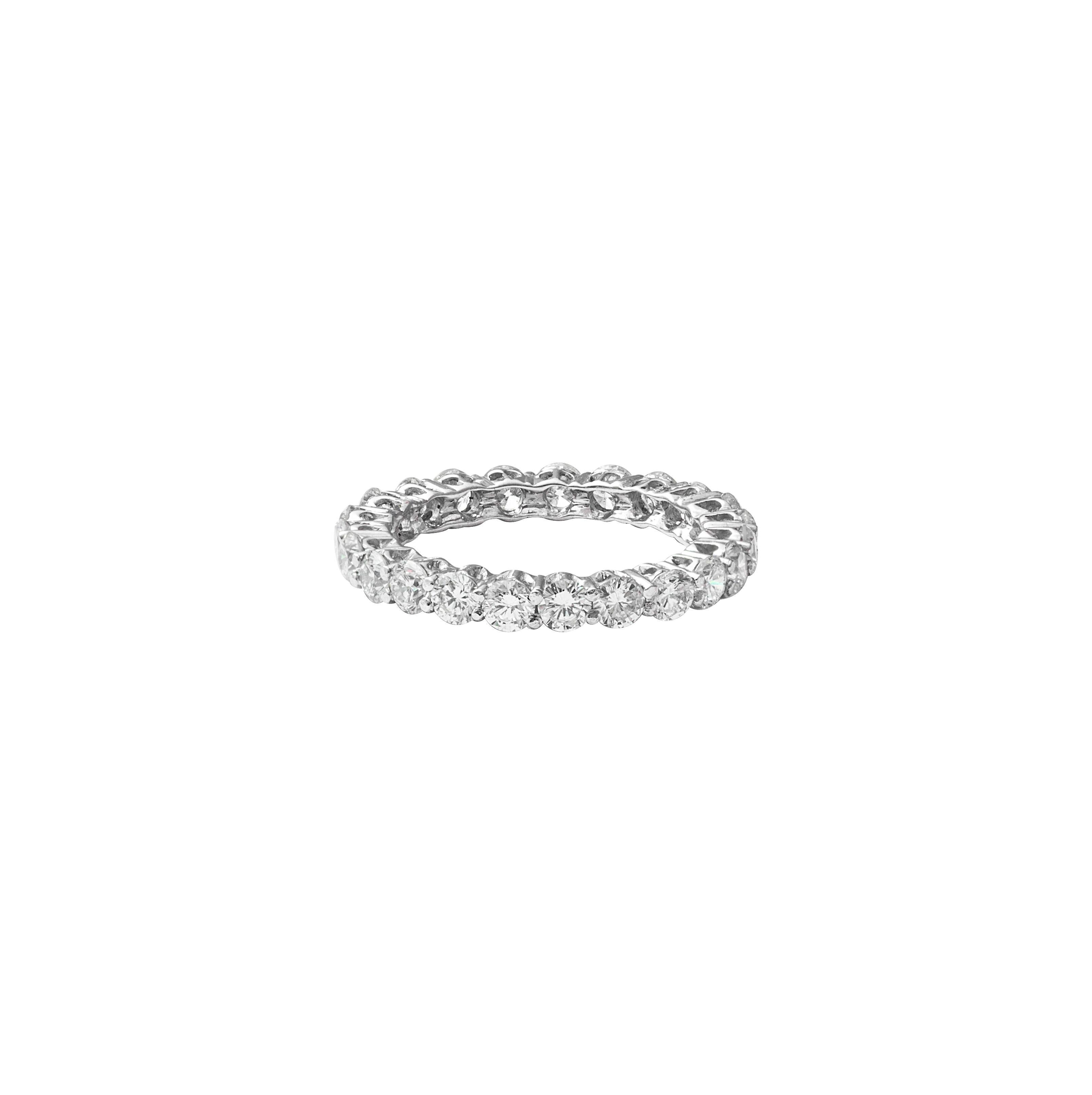 18 Karat White Gold Diamond Infinity Band

Beautiful diamond band set in 18 Karat white gold studded with 2.30cts of stunning white diamonds is the perfect accessory for evening ensemble. 

Diamonds - 2.30cts
18 karat gold - 2.840gms
Size - US 7

