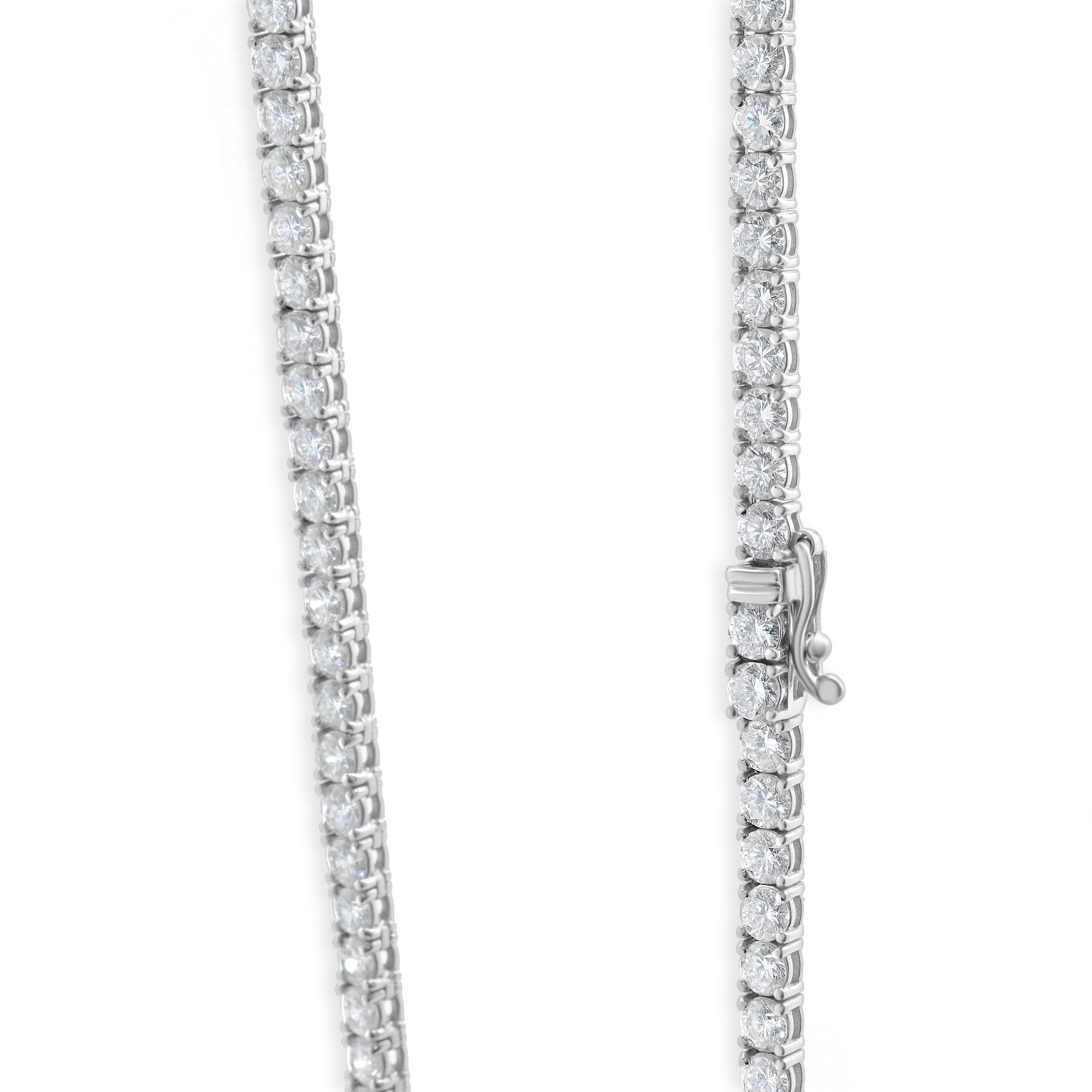 Round Cut 18 Karat White Gold Diamond Inline Tennis Necklace For Sale