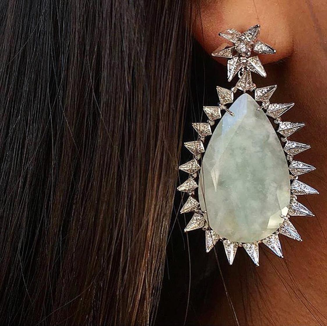 Contemporary 18 Karat White Gold Diamond Jade Spike Earrings
