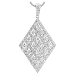 18 Karat White Gold Diamond Kite Necklace