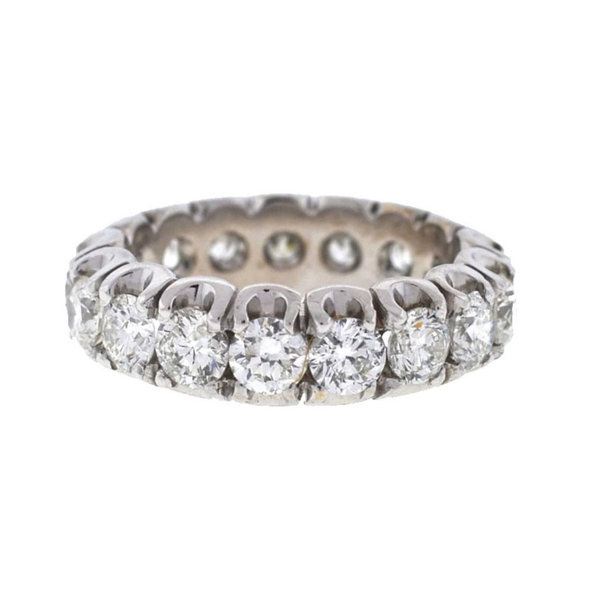 Style - Eternity Band Ring
Metal - 18k White Gold
Size - 5
Weight - 6.5 grams
Stones - Diamonds  - 17 round diamonds total of 2.5cts tw 
Approx. SI/H-I
6168-1tmee