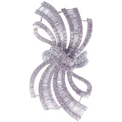 18 Karat White Gold Diamond Large Bow Knot Baguette Fancy Ring