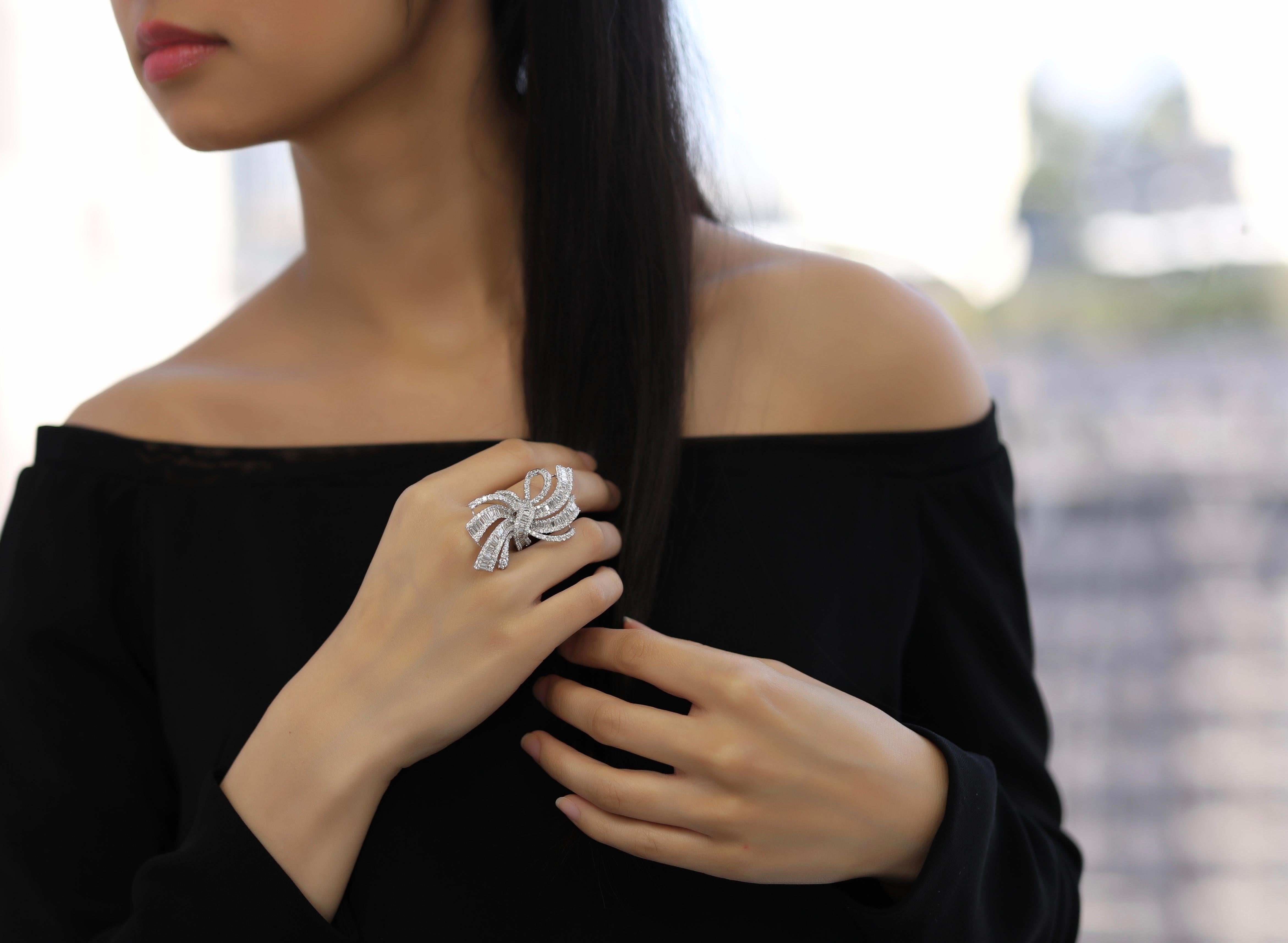 Women's or Men's 18 Karat White Gold Diamond Large Bow Knot Baguette Fancy Ring For Sale