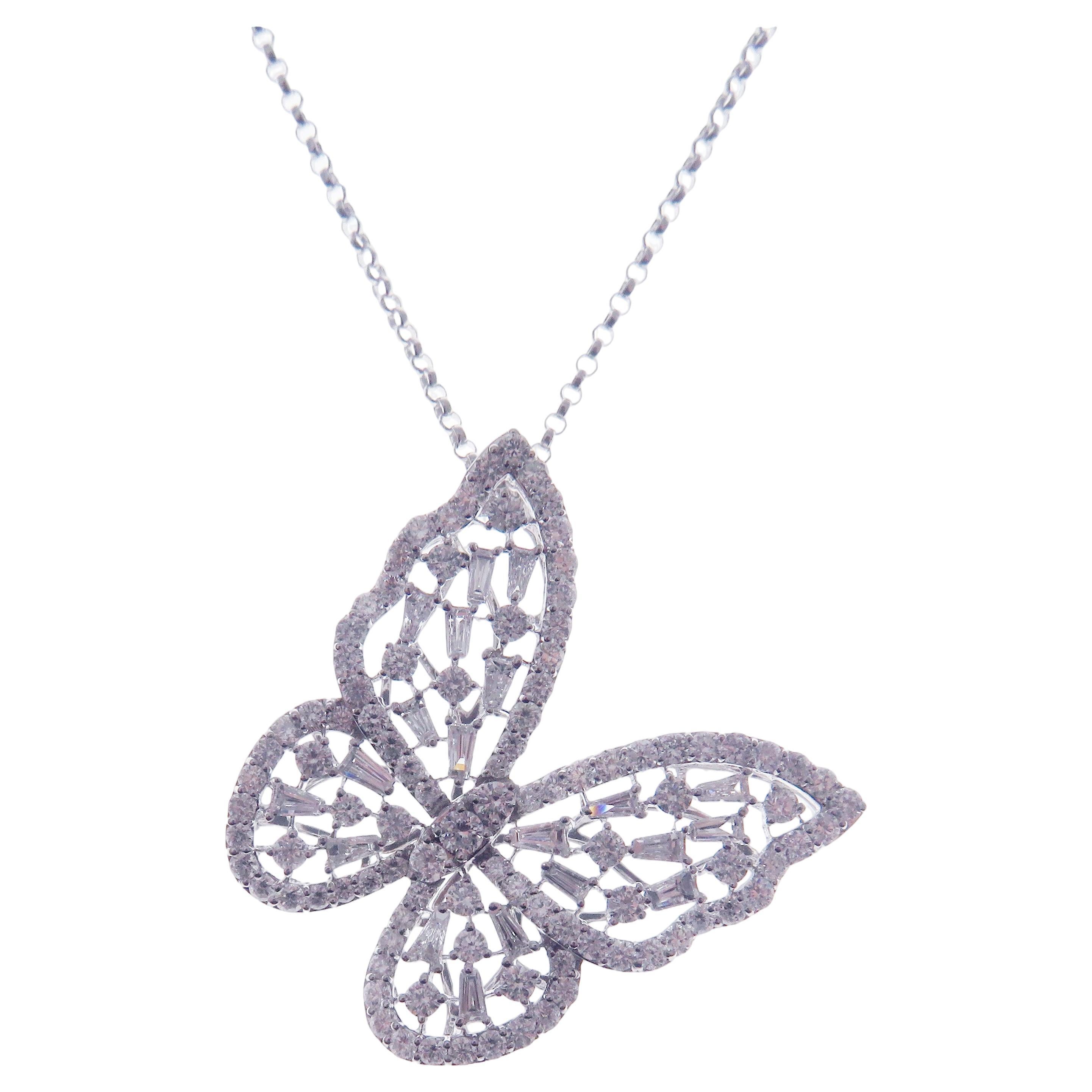 18 Karat White Gold Diamond Large Butterfly Necklace For Sale