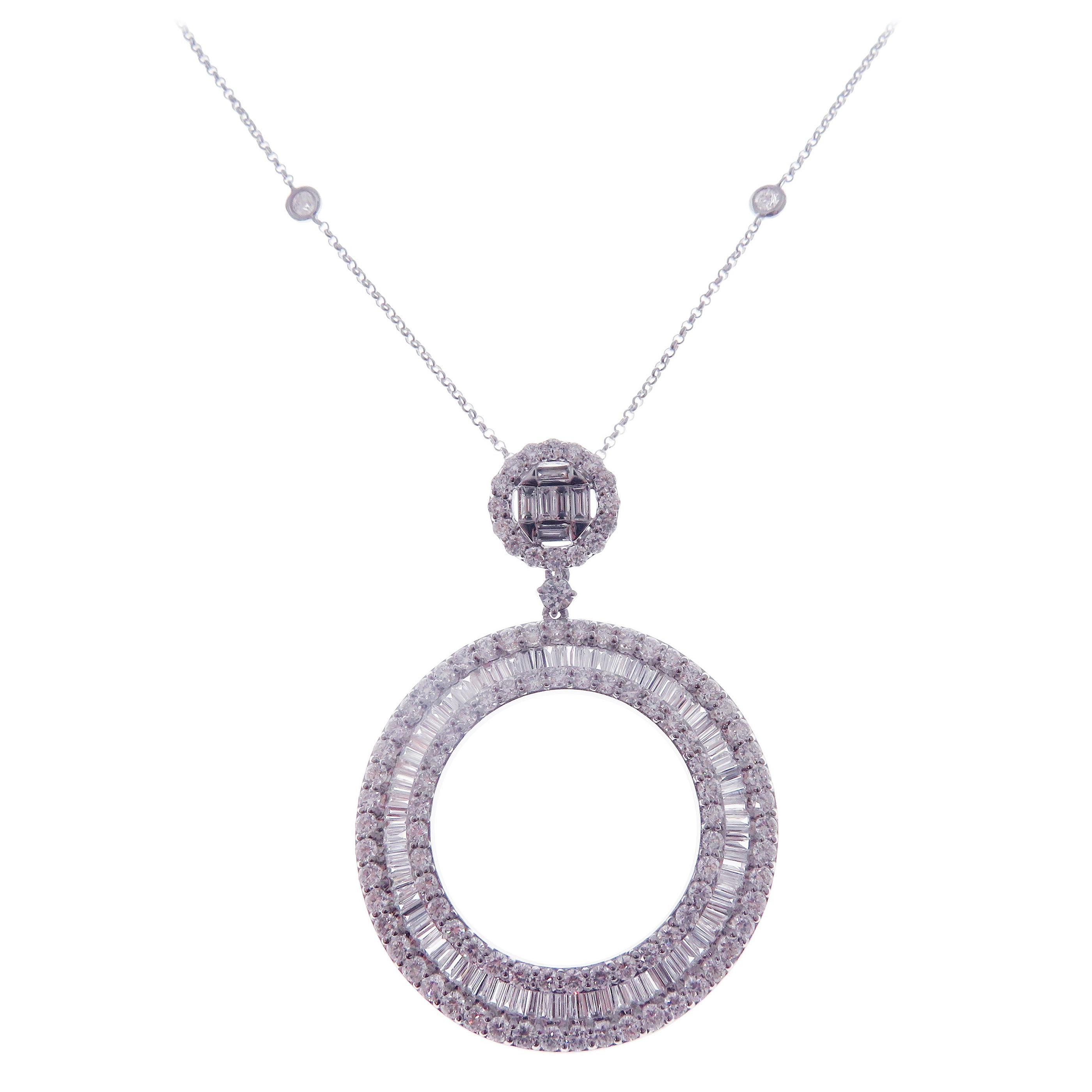 18 Karat White Gold Diamond Large Circle Pendant Baguette Necklace