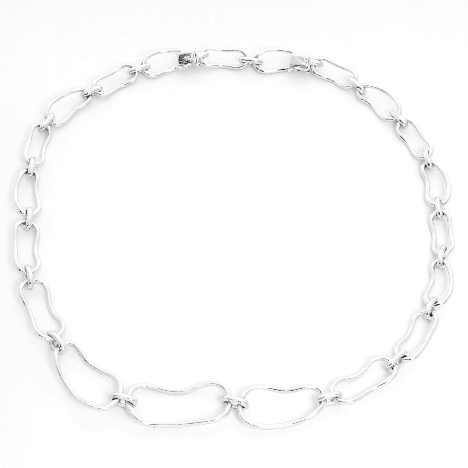 18 Karat White Gold Diamond Link Necklace In Excellent Condition In Dallas, TX