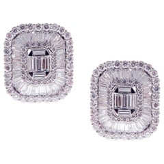 18 Karat White Gold Diamond Medium Classic Baguette Stud Earring