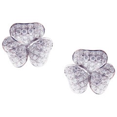 18 Karat White Gold Diamond Medium Classic Pave Flower Earring