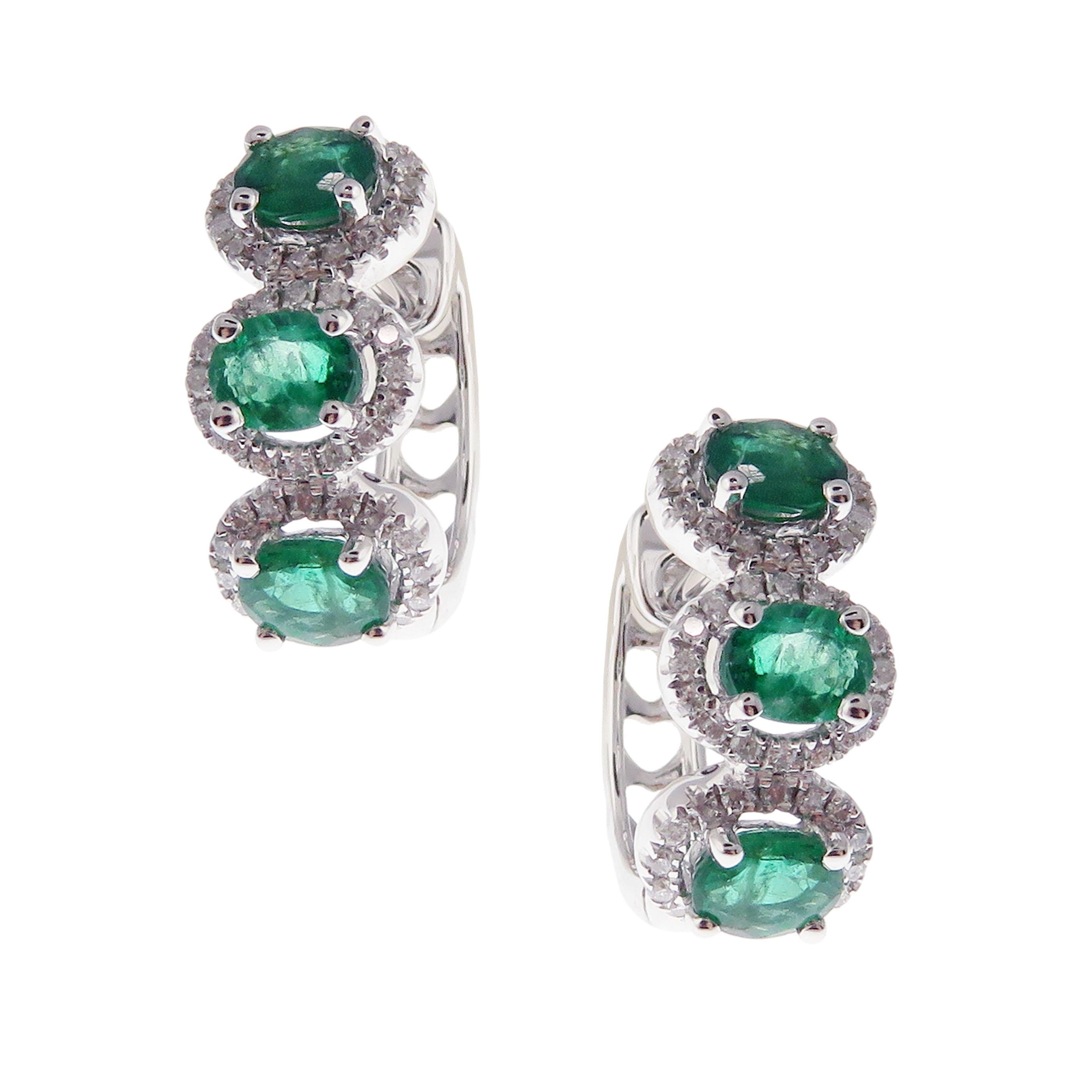 Round Cut 18 Karat White Gold Diamond Medium Emerald Oval Huggy Earring Ring Set