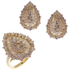 18 Karat Yellow Gold Diamond Modern Pear Spikey Baguette Earring Ring Set