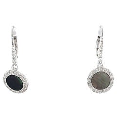 Boucles d'oreilles en goutte en or blanc 18 carats, diamants, nacre et diamant