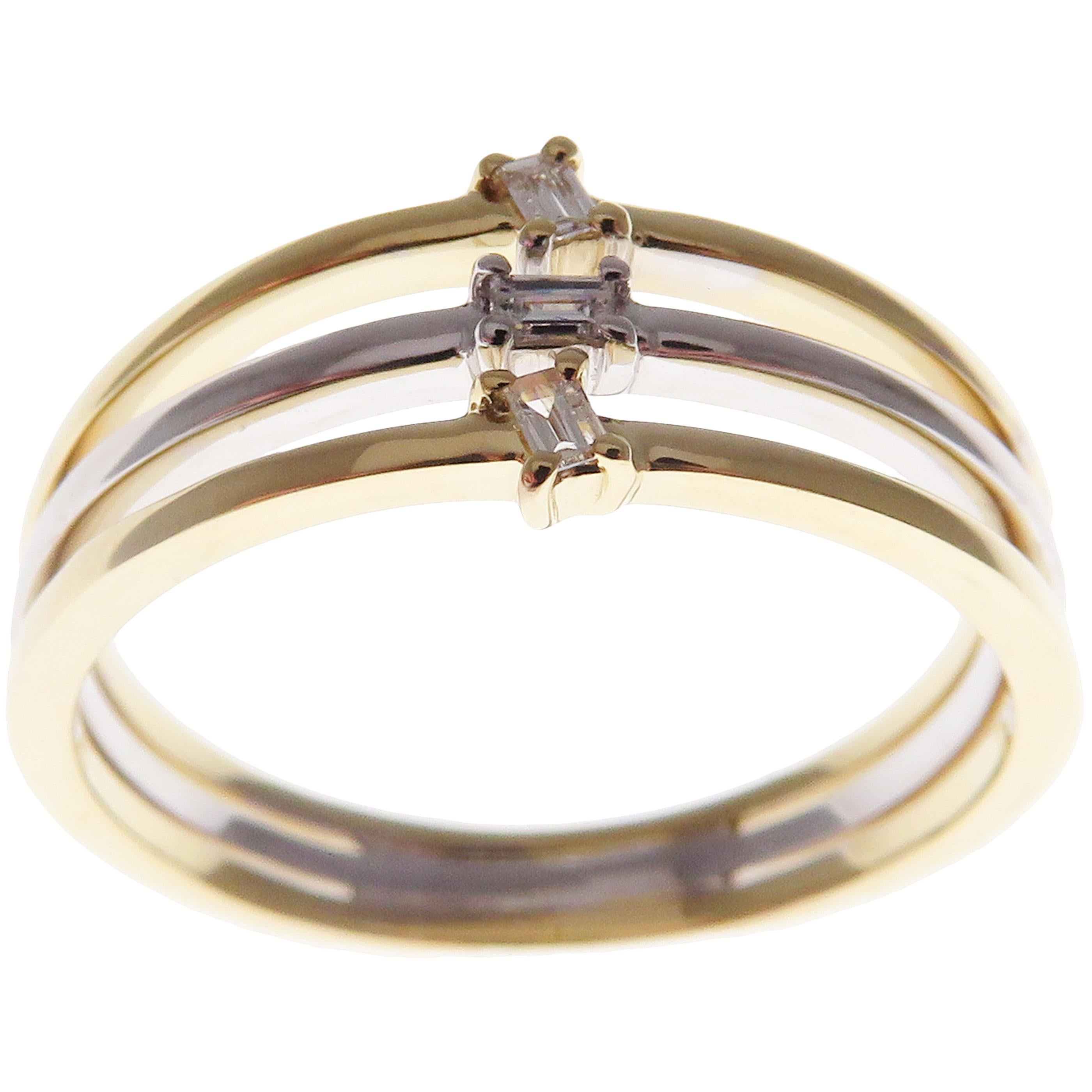 Mehrschichtiger Ring aus 18 Karat Weißgold mit Diamanten im Zustand „Neu“ im Angebot in Los Angeles, CA