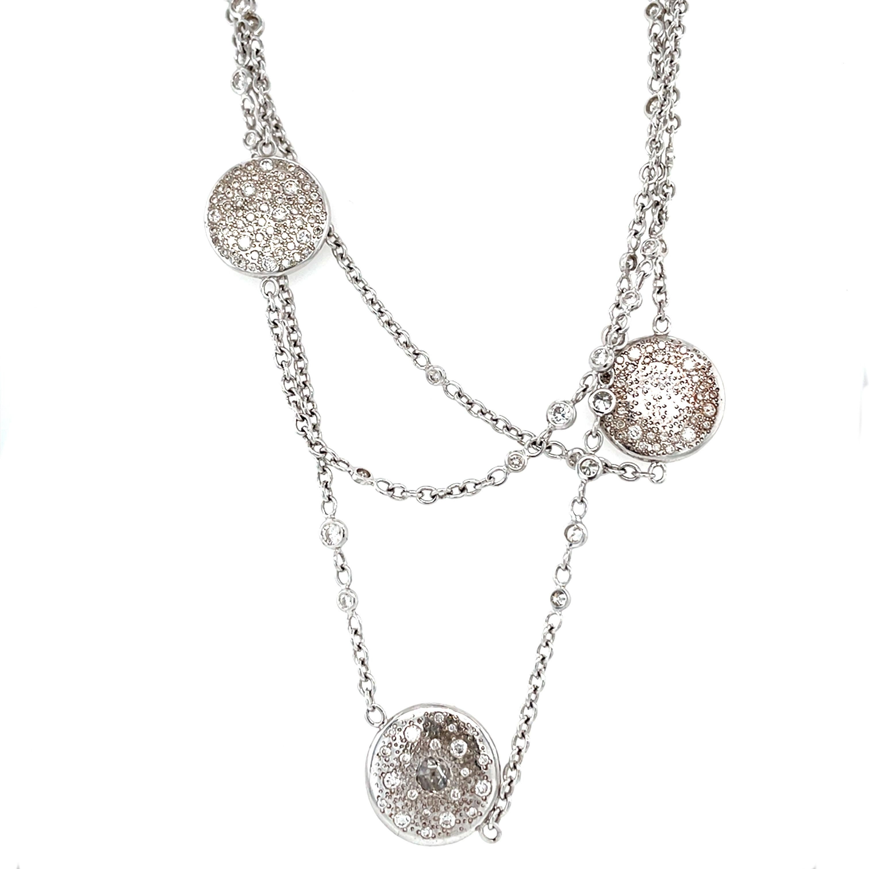 18 Karat White Gold Diamond Necklace For Sale 1