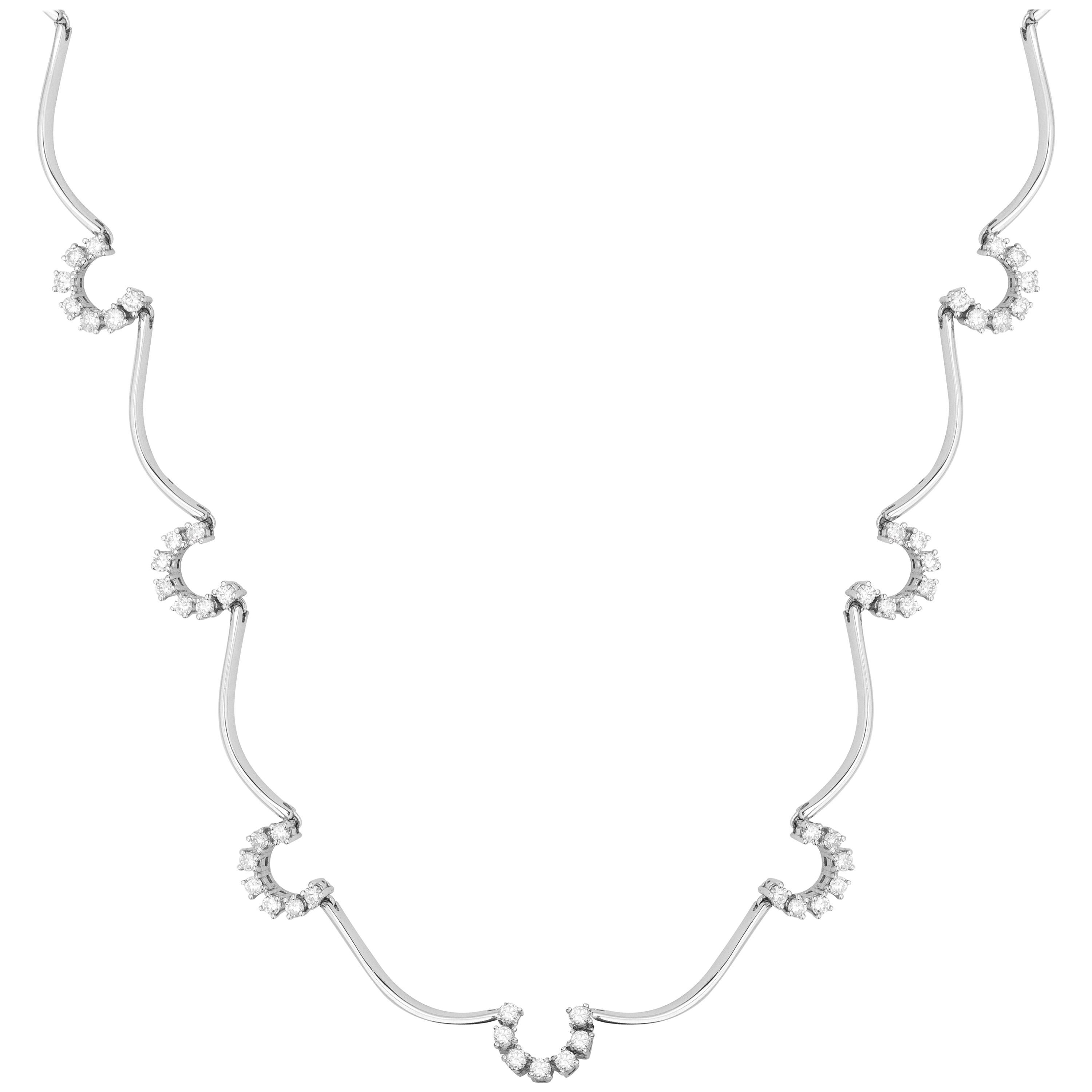 18 Karat White Gold Diamond Necklace For Sale