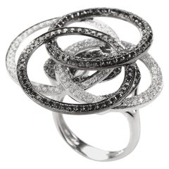 18 Karat White Gold Diamond Open Circles Ring CRR7398