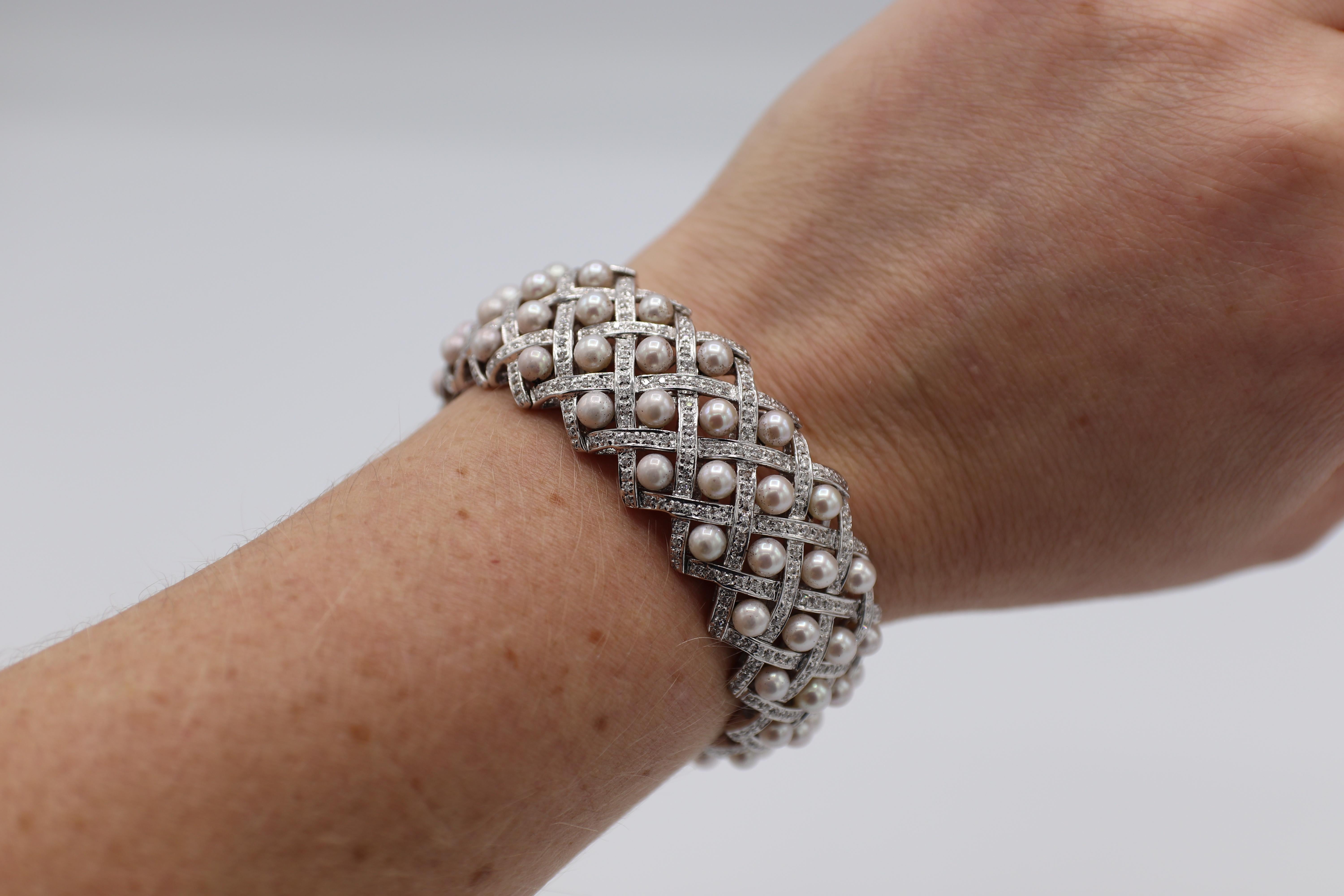 18 Karat White Gold Diamond and Pearl Woven Bracelet In Good Condition In  Baltimore, MD