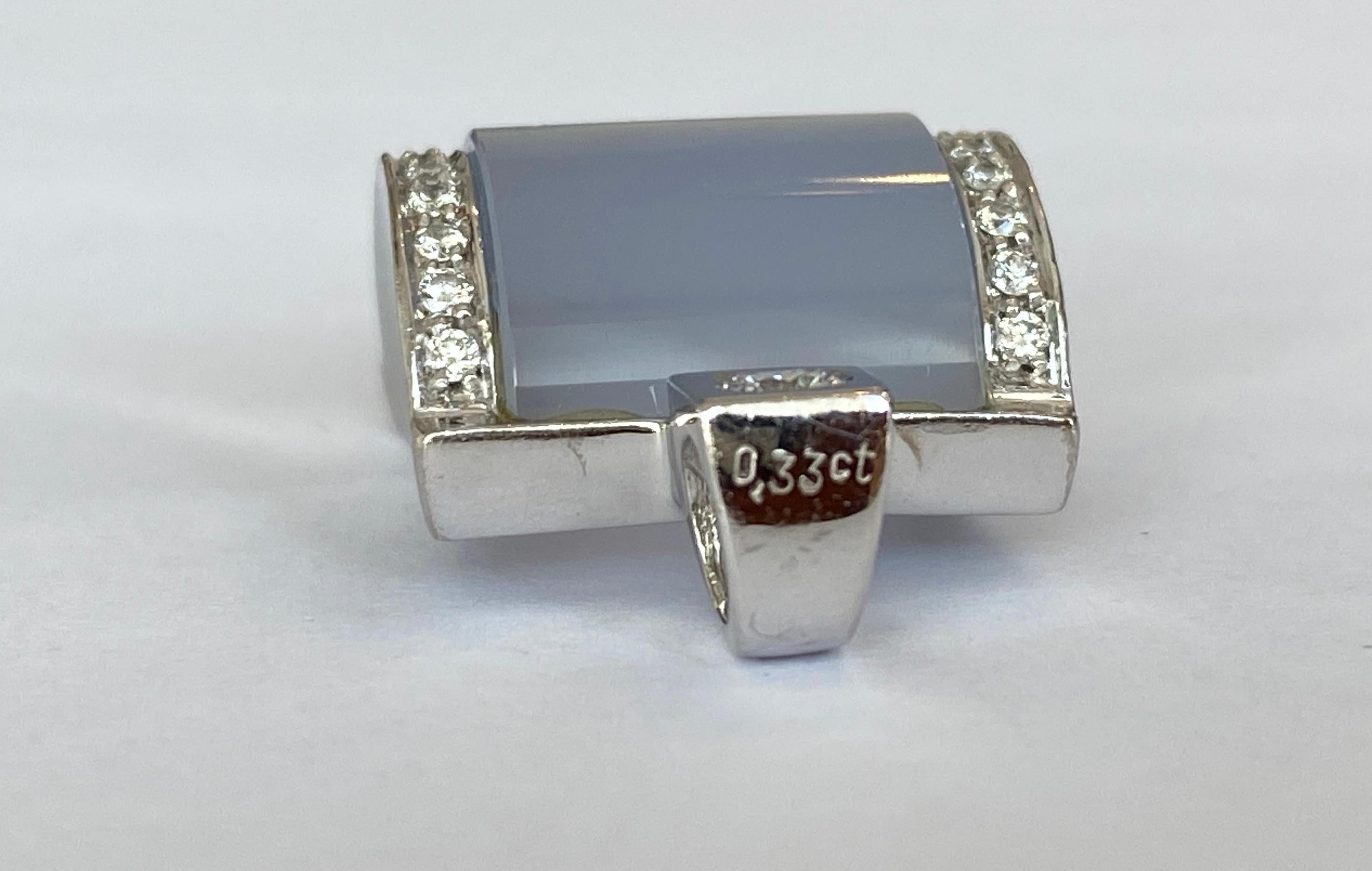 Pendente in oro bianco 18 carati con diamante e calcedonio in vendita 5