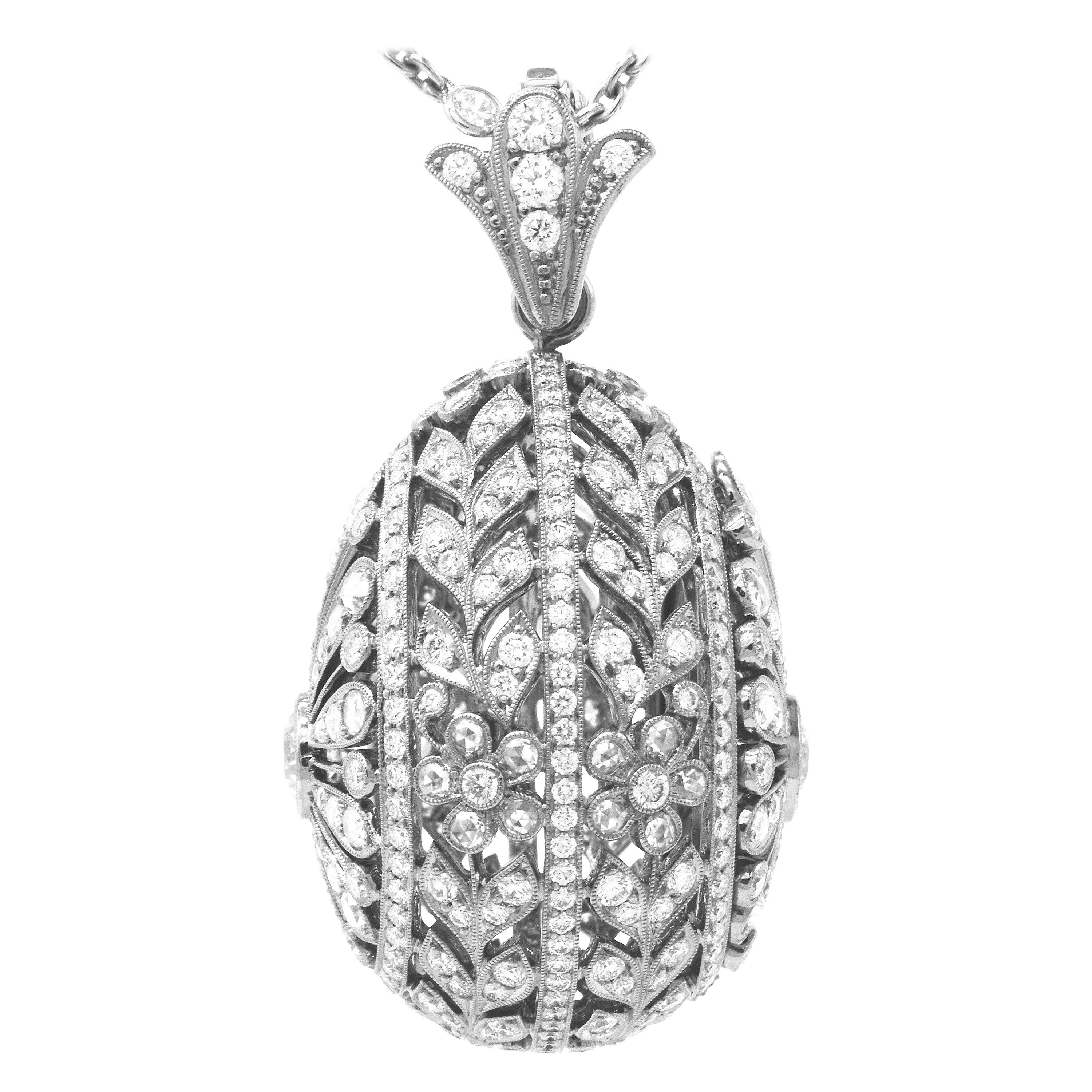 18 Karat White Gold Diamond Pendant Necklace, Chavana Collection For Sale