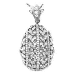 18 Karat White Gold Diamond Pendant Necklace, Chavana Collection
