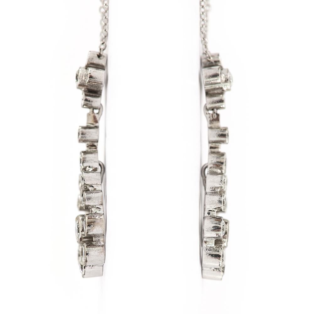 Modernist 18ct White Gold Diamond Pendant Necklace In Good Condition In Lancashire, Oldham