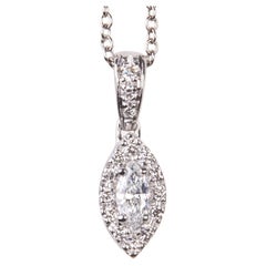 18 Karat White Gold Diamond Pendant Necklace