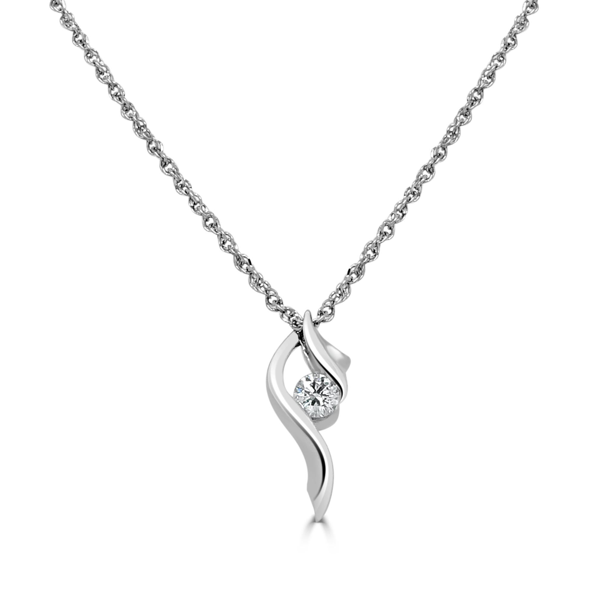 18 Karat White Gold 0.090 Carat Diamond Chain Necklace Wedding Fine Jewelry 

Gentle and elegant pendant is crafted in a sleek white gold. Featuring round cut diamonds, together totaling 0.090 TCW. Suspended from a 16-inch stunning non-tangle, non