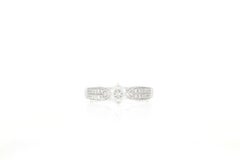 18 Karat White Gold Diamond Ring