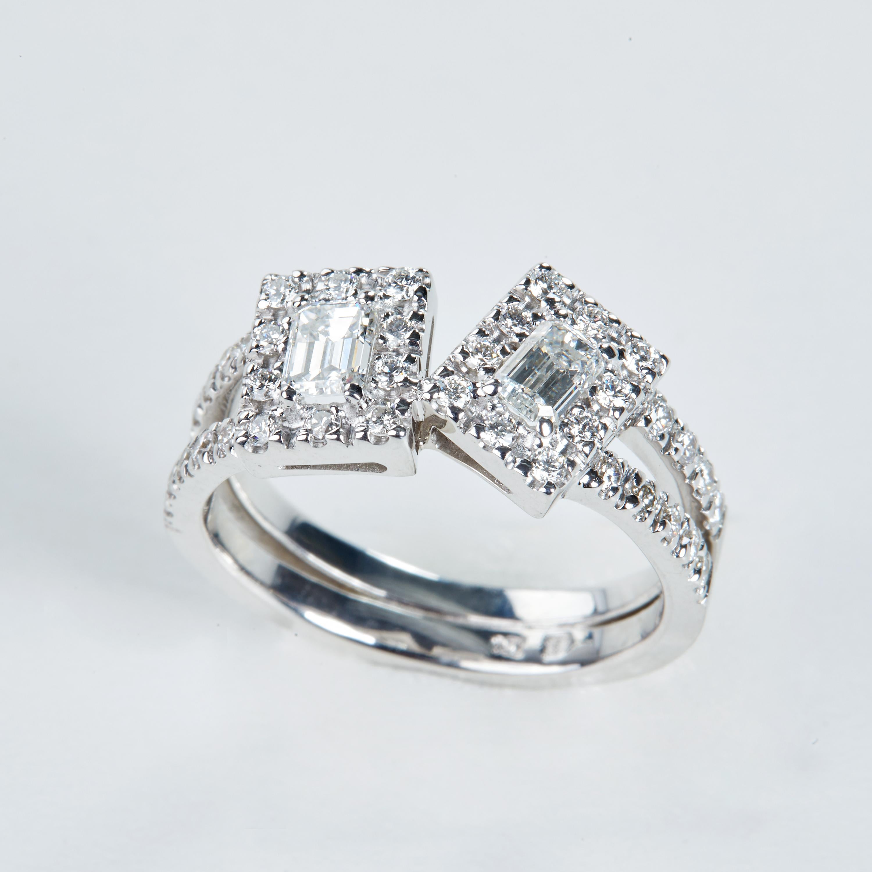 18 Karat White Gold Diamond  Ring

42 Diam. 0.60 carat
2 Diamant Baguette 0.45 carat



Size EU 52 US 6.1


Founded in 1974, Gianni Lazzaro is a family-owned jewelery company based out of Düsseldorf, Germany.
Although rooted in Germany, Gianni