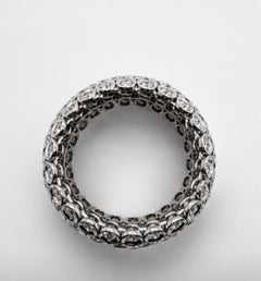 18 Karat White Gold Diamond Ring