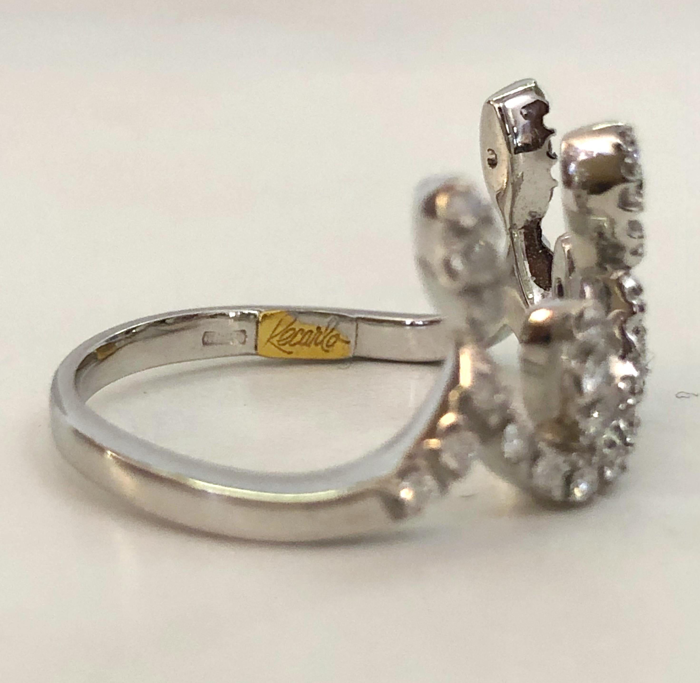 Brilliant Cut 18 Karat White Gold Diamond Ring For Sale