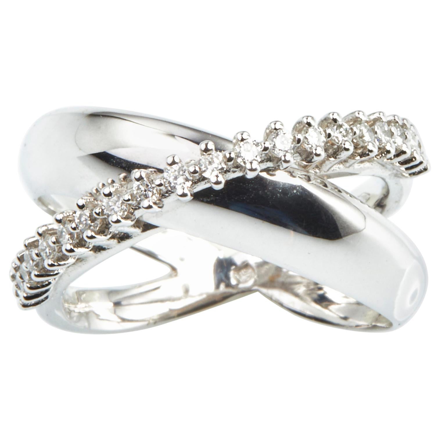 18 Karat Rose and White Gold Diamond Ring For Sale at 1stDibs