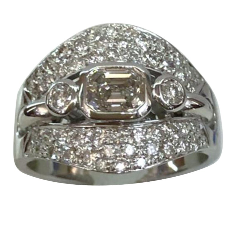 Anello con diamante in oro bianco 18 carati