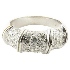 Bague en or blanc 18 carats et diamants