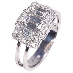 18 Karat White Gold Diamond Ring