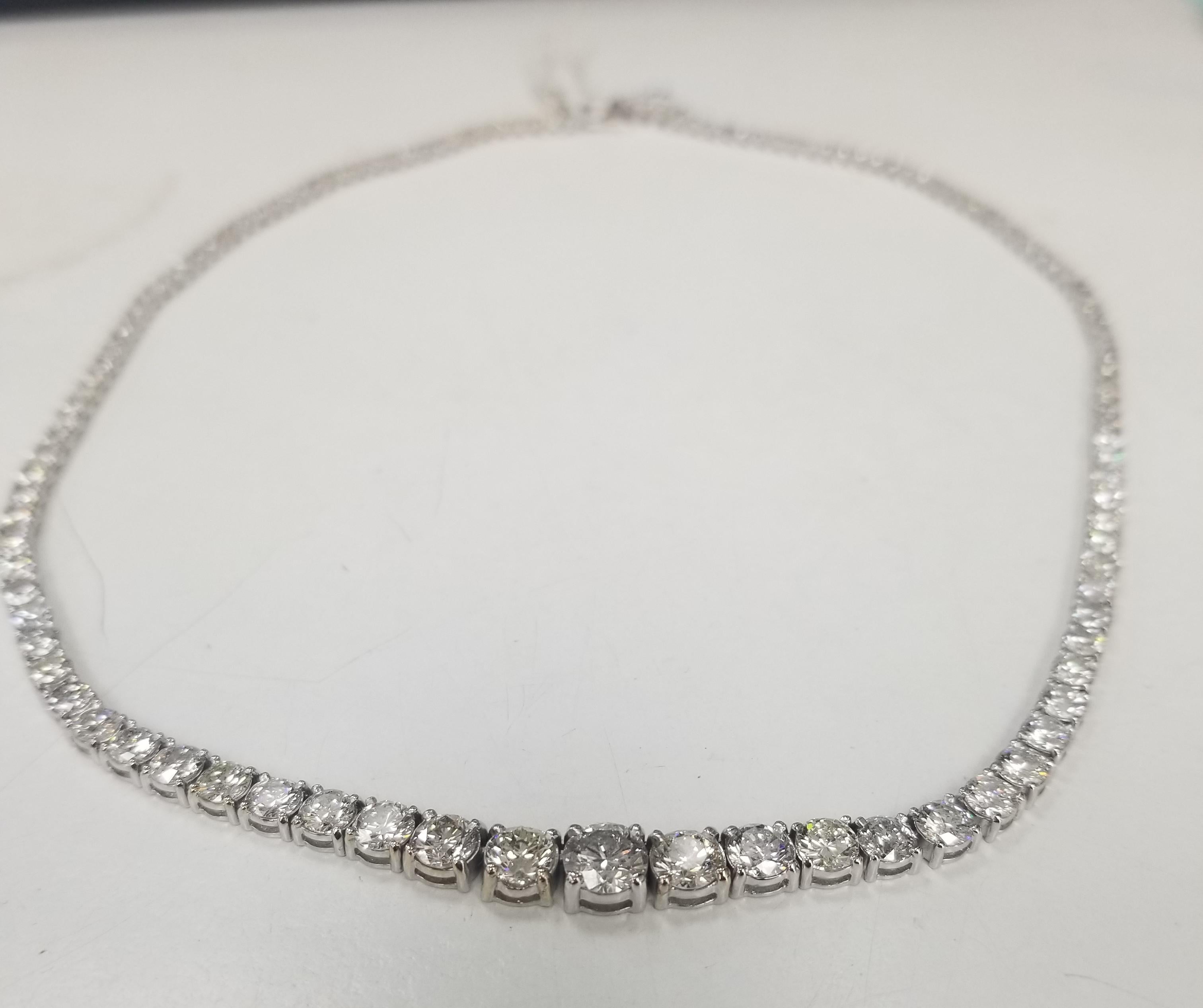 Contemporary 18 Karat White Gold Diamond Riviera Tennis Necklace 17.79 Carat For Sale