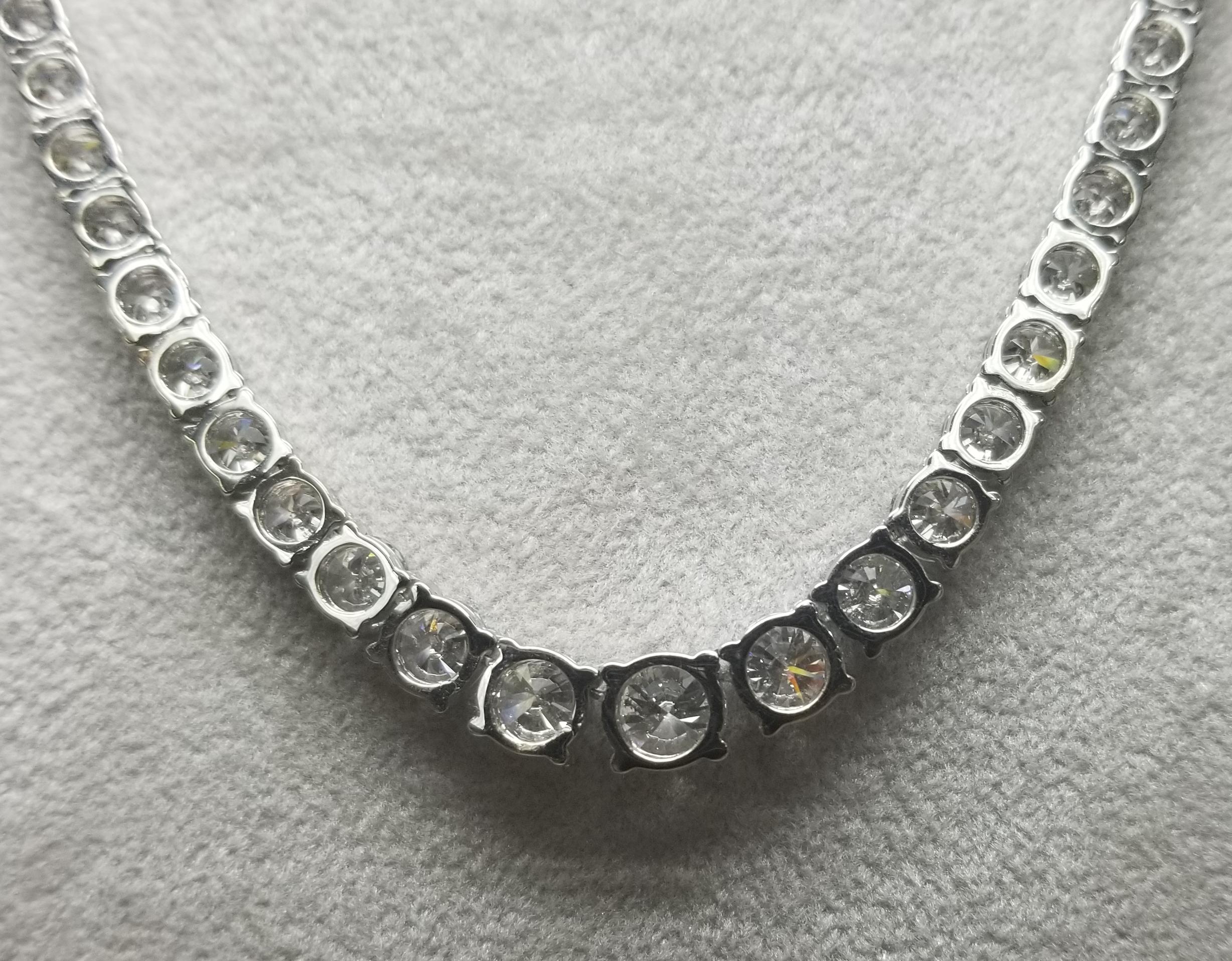 Round Cut 18 Karat White Gold Diamond Riviera Tennis Necklace 21.88 Carat
