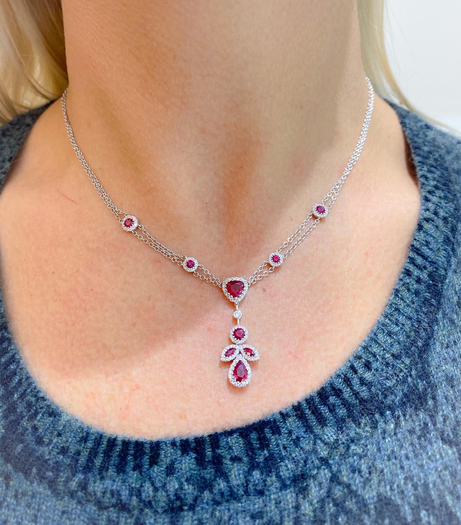 18 Karat White Gold Diamond Ruby Pendant Necklace In Excellent Condition For Sale In La Jolla, CA