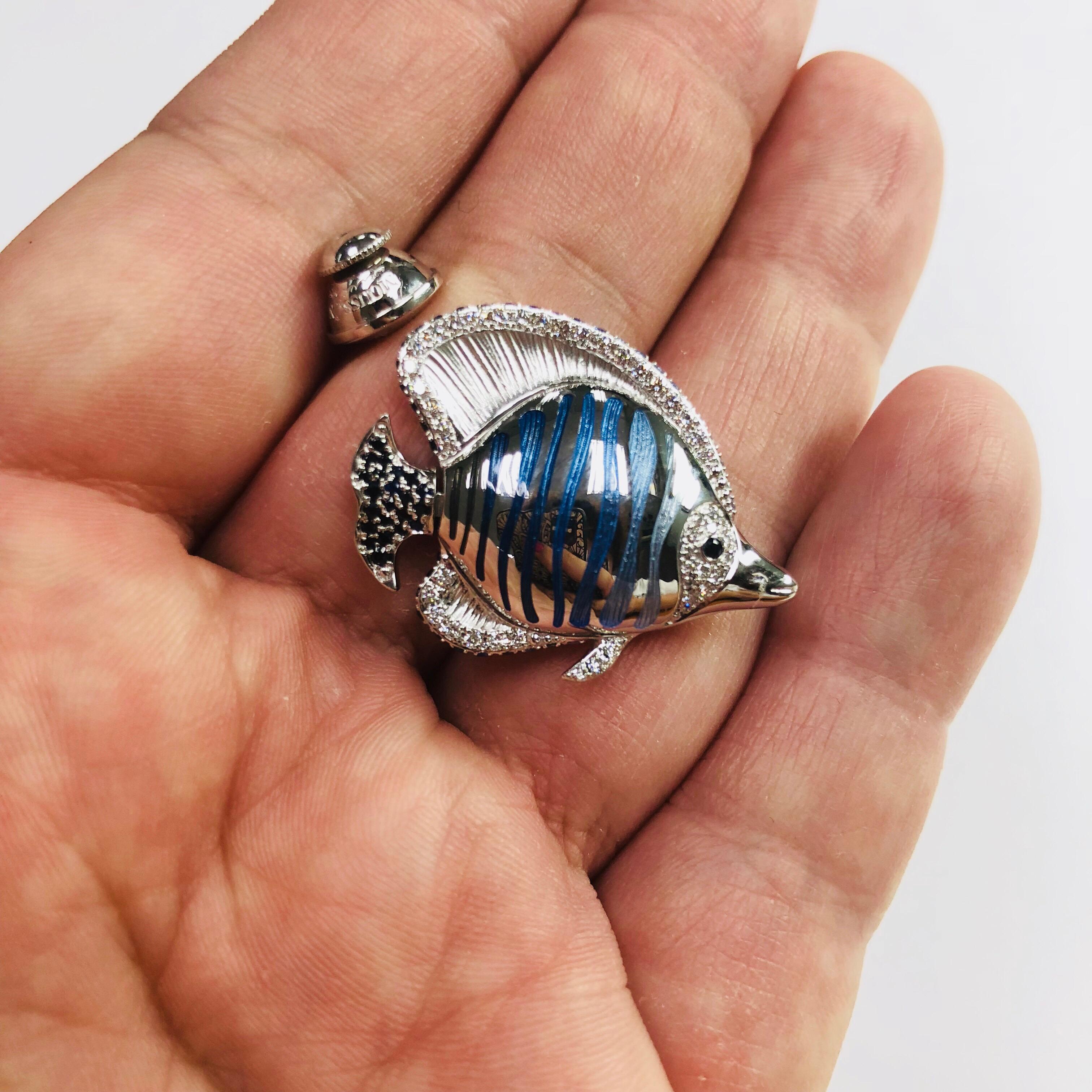 Diamond Sapphire Enamel 18 Karat White Gold Angel Fish Brooch In New Condition For Sale In Bangkok, TH