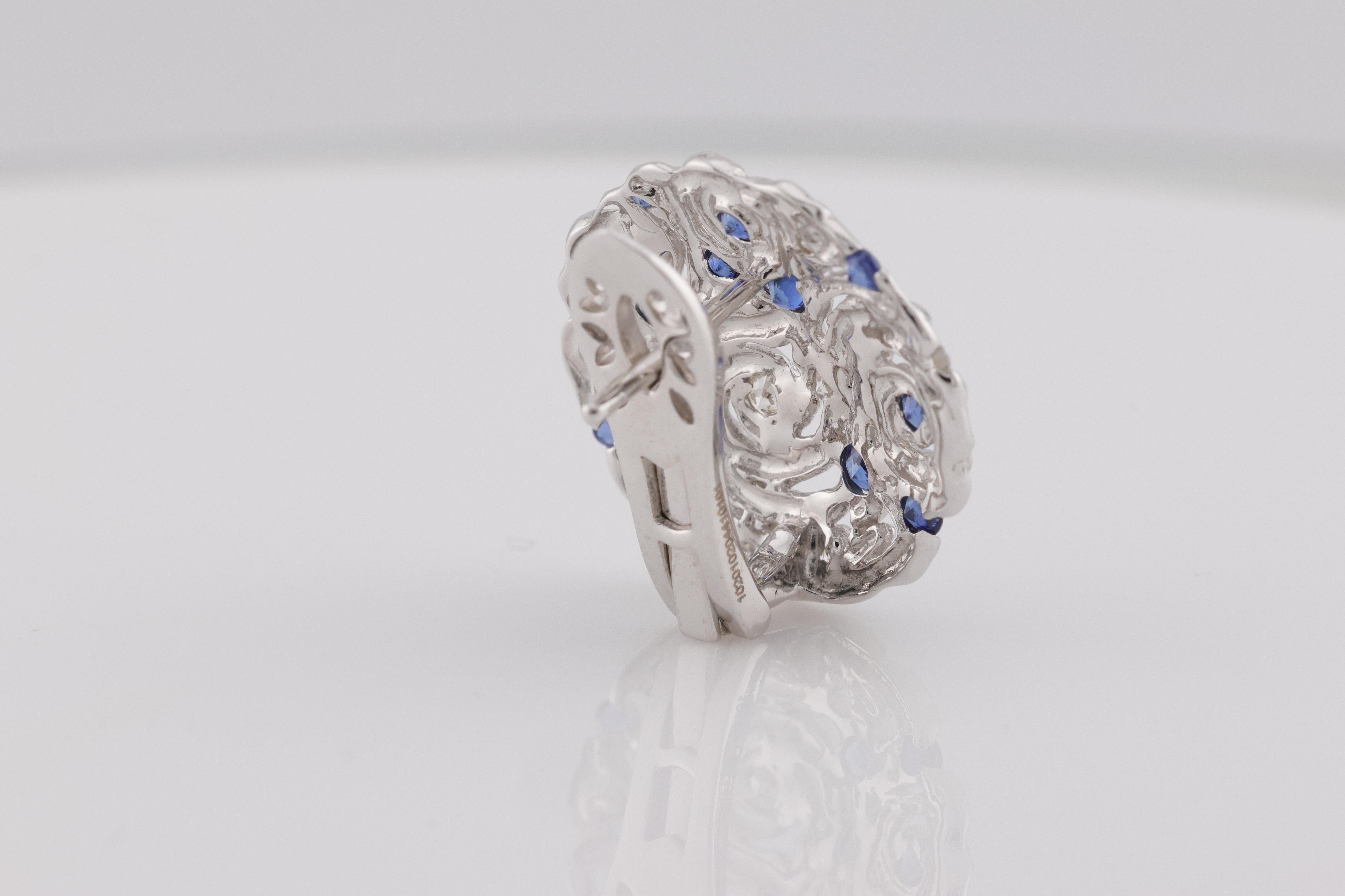 Inspired by the impressionism of Vincent Van Gogh 's Starry Night Painting, MOISEIKIN found inspiration to craft the original Starry Night Jewellery Collection – a tribute to the celestial beauty that adorns the heavens above.

As if plucked from