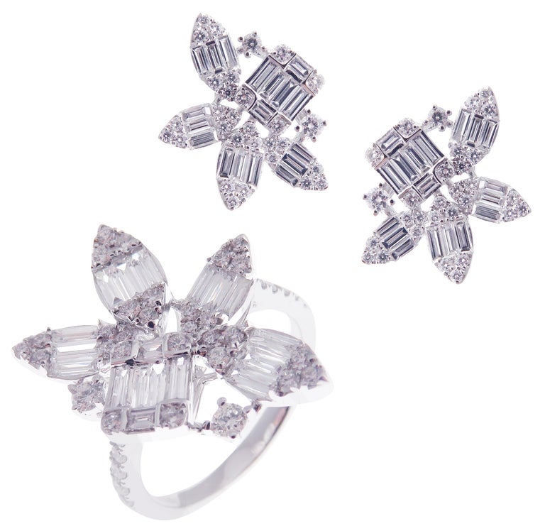 18 Karat White Gold Diamond Simple Cuff Pear Baguette Earring Ring Set ...