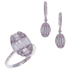 18 Karat White Gold Diamond Simple Oval Baguette Earring Ring Set