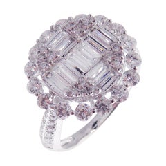 18 Karat White Gold Diamond Small Circle Baguette Fancy Ring