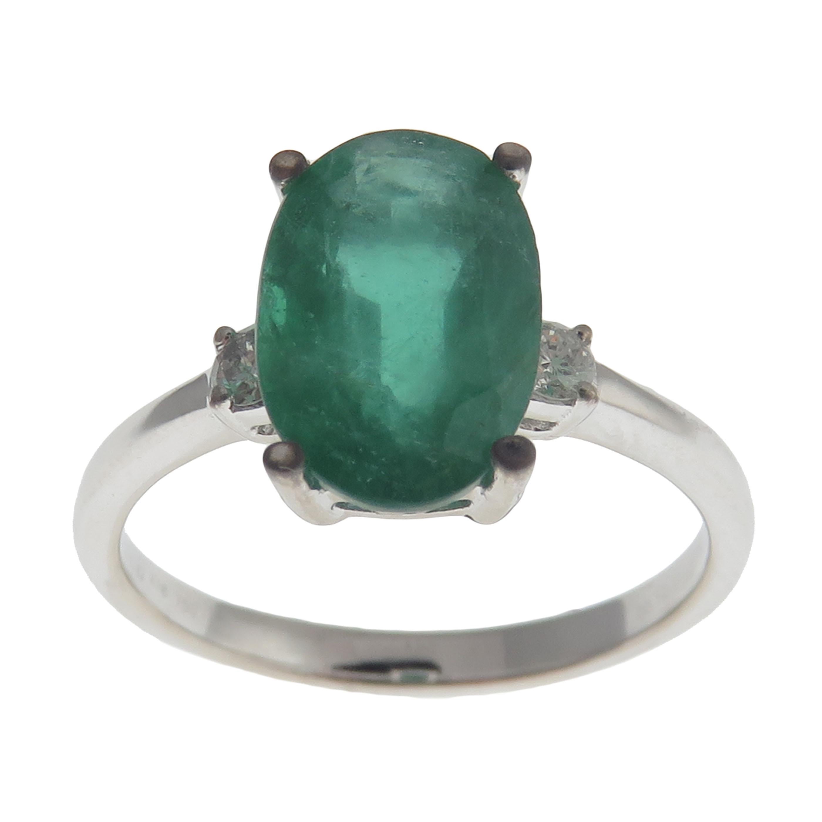 18 Karat White Gold Diamond Small Emerald Oval Earring Ring Set 1